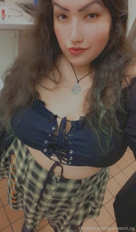 spacevvitch666 nudes model photos