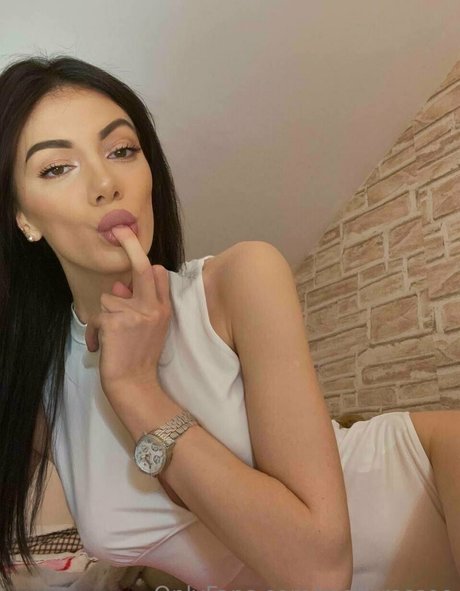 mollyrossee perfect pornstar image