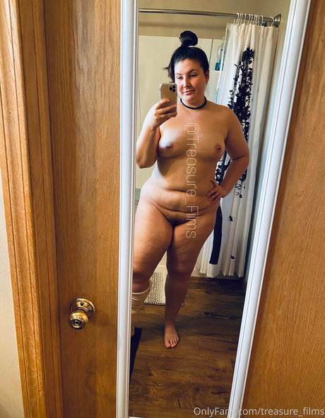 treasure films sexy actress pic