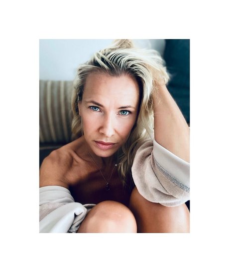 loveislove01 best actress pic