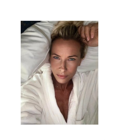 loveislove01 nude model image