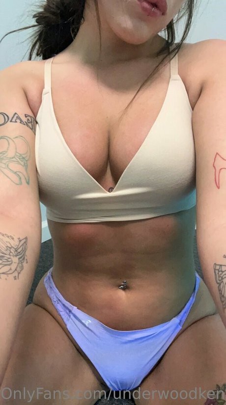 underwoodkenz art model pics