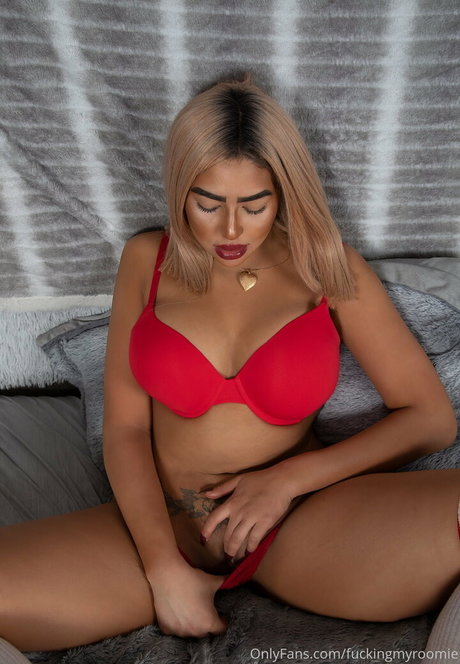 azariafreepage hd model images