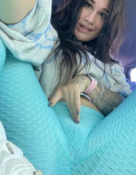 tattoogirl alia erotic actress pictures