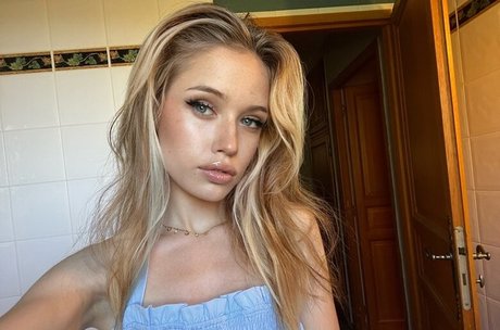 Seckooh pornstar pretty photos