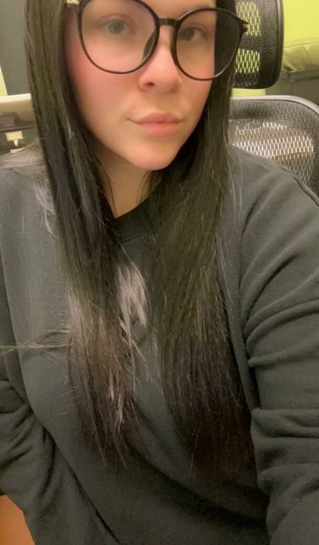 chubby wife onlyfans art naked photo