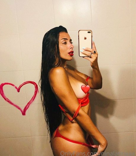 ninalatinaaa pornstar nudes photos