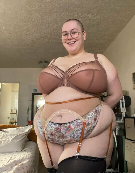 bbwfrogprincess sex model pics