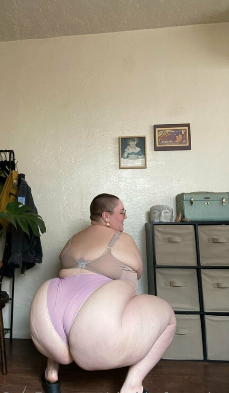 bbwfrogprincess nudes star gallery