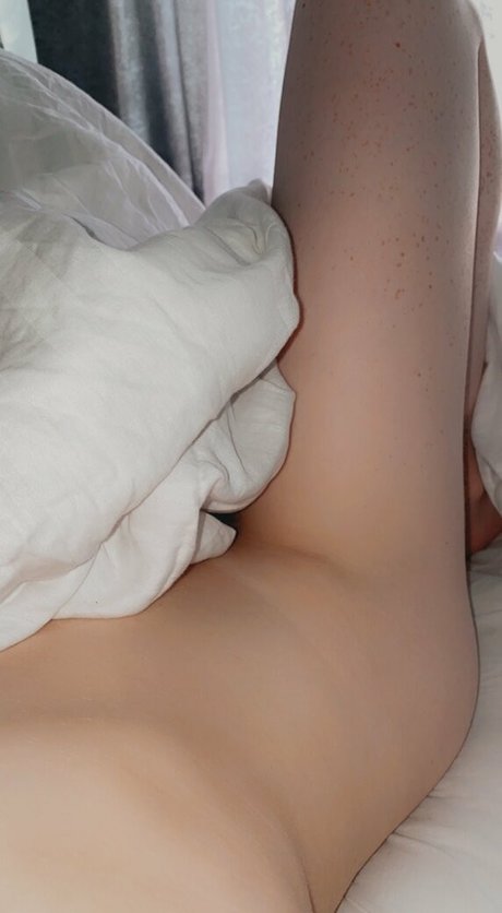 moremikimark sexy model gallery