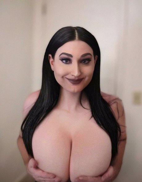 ThighHiBby hd model image