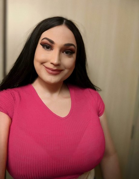 ThighHiBby Profile Pic