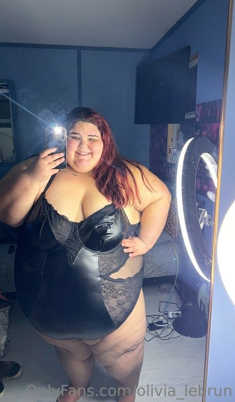 olivia lebrun model naked pic