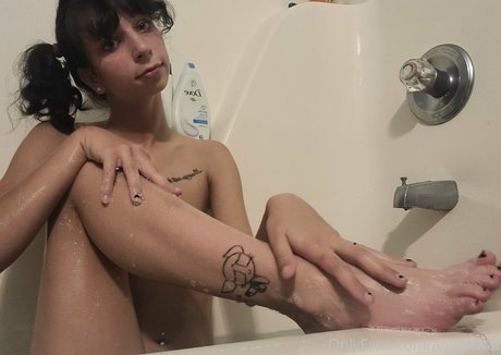 angeltwat art model image