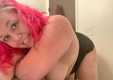 hannahpoundz nudes model picture