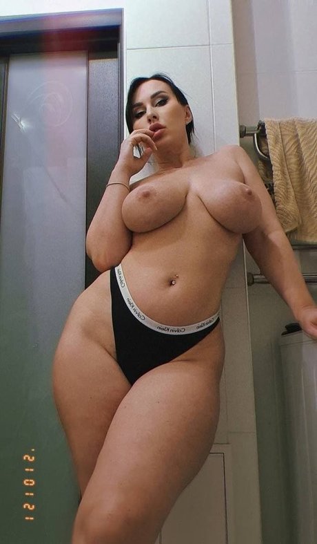 Miss Kiss sex star image