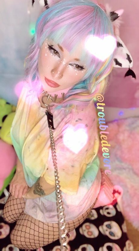 Triflindevore model nudes pic