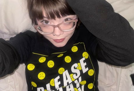 Lilac Lullaby pornstar hot images