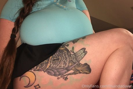 mandadawn model art pics