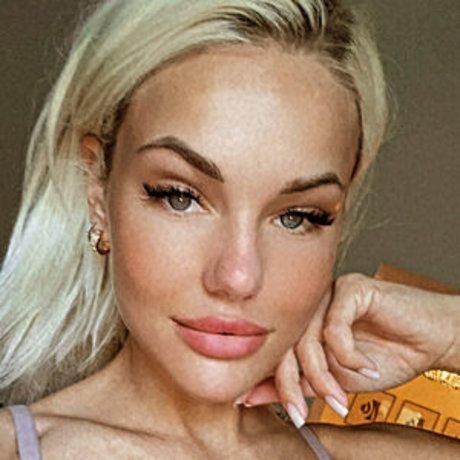 Sofya Zhuk hd actress photo