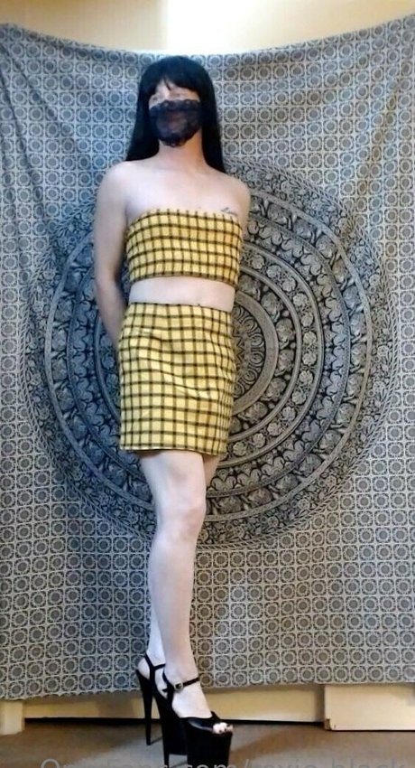 roxie black pornstar erotic photo