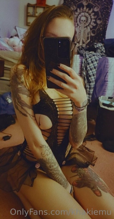 khakiemu nude pornstar archive