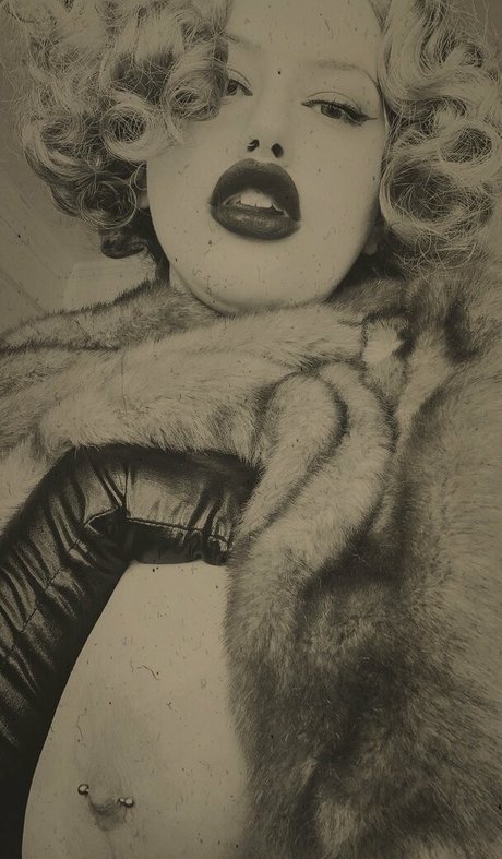 gym shower onlyfans art nude archive