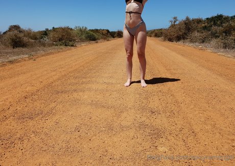 petite onlyfans nice galleries