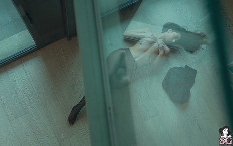 Sofyaem model sexy images