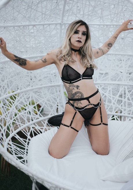 dontfvckingdie sexy star pic