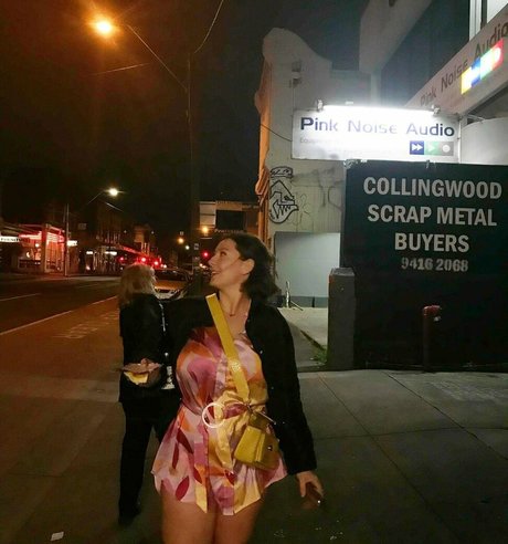 SliceOfSalami model sex galleries