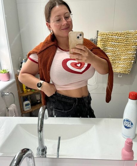 SliceOfSalami pornstar pic