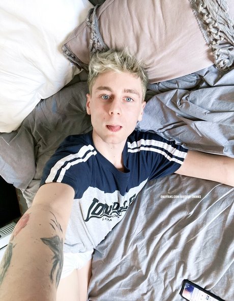 british twinks Best Profile Photo