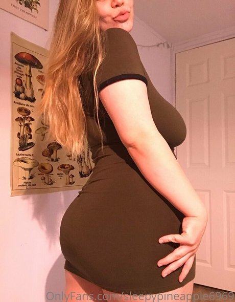 sleepypineapple6969 sex actress pic