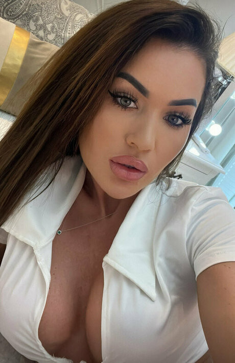 mika afree model free photo