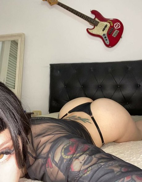 La Roli pornstar erotic picture