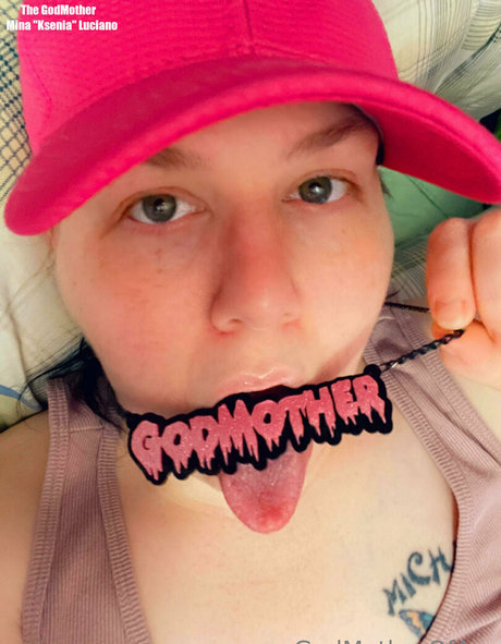 deepthroat princess onlyfans beautiful xxx picture