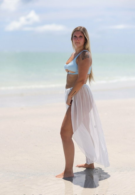 hotwifelexilovex model perfect gallery