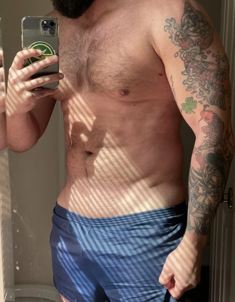 thecavemanxxx top model picture