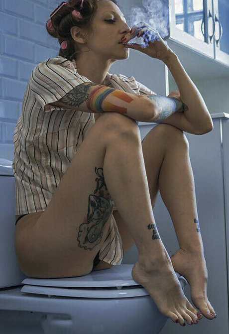 Zeynep Renda beautiful model pics