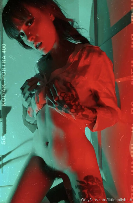 Littlehollybeth xxx star galleries