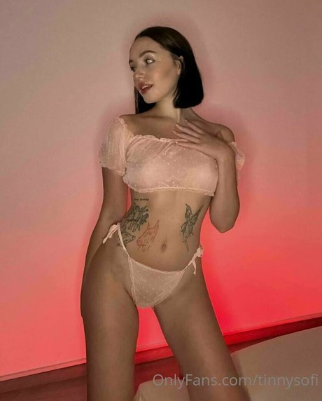 tinnysofi pornstar perfect pic