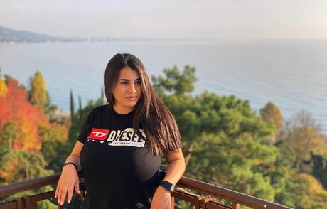 Rozzzywow star erotic image