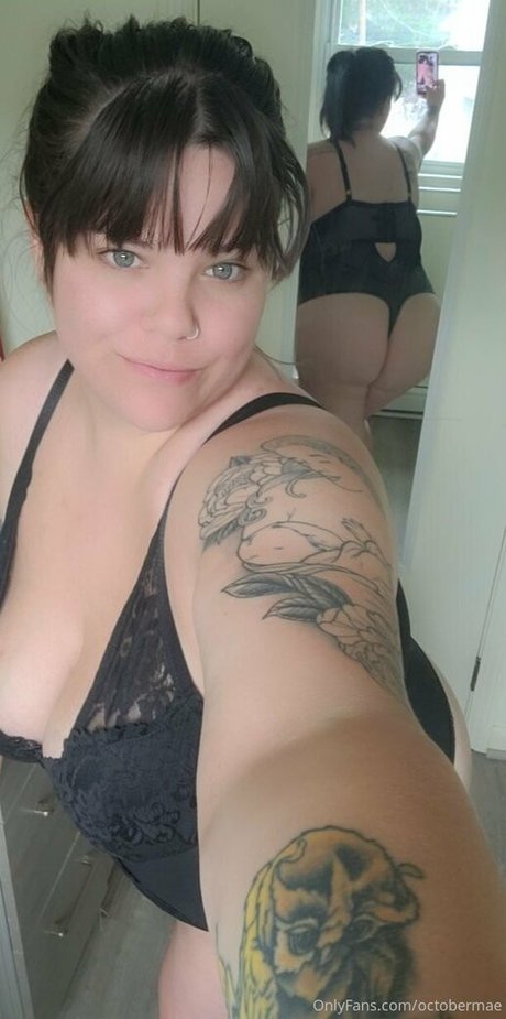 octobermae top model photos