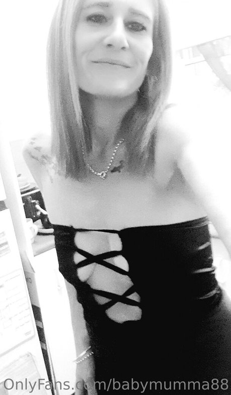 shemale outdoor onlyfans free naked img