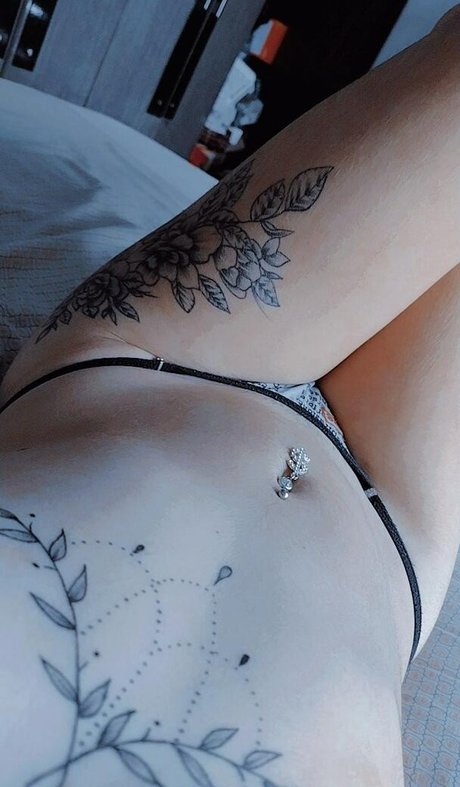 strip nude onlyfans hot photos