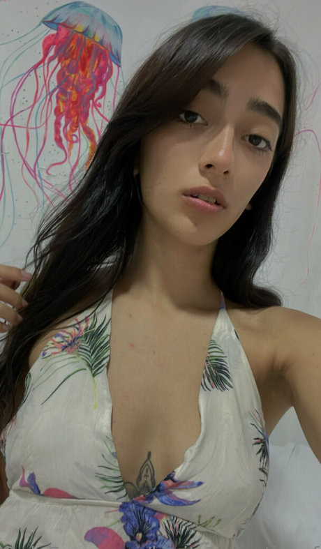 lunitagalactica free erotic actress photo