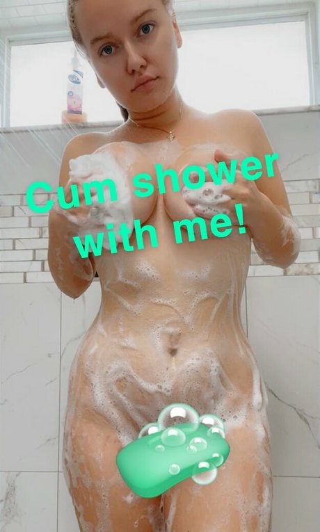 baddangelfree adult star images