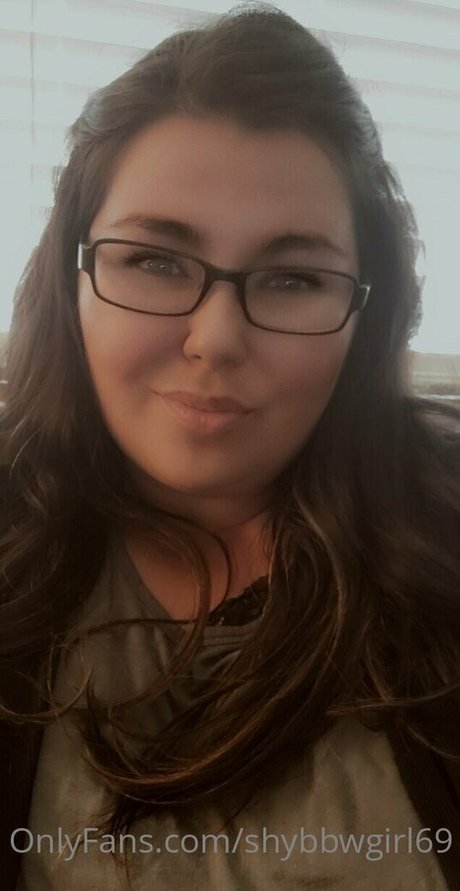 shybbwgirl69 exclusive model img