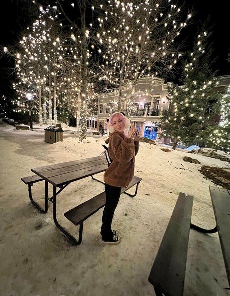 brunette pov onlyfans adult pics